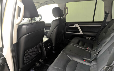 Toyota Land Cruiser 200, 2020 год, 7 270 000 рублей, 18 фотография