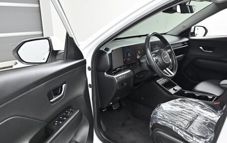 Hyundai Kona, 2023 год, 2 300 000 рублей, 8 фотография