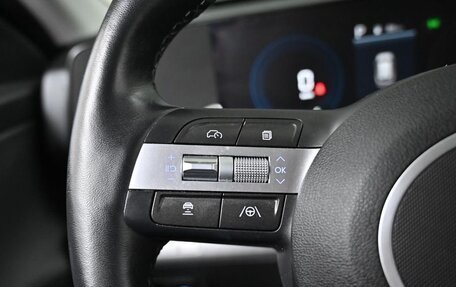 Hyundai Kona, 2023 год, 2 300 000 рублей, 13 фотография