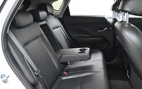 Hyundai Kona, 2023 год, 2 300 000 рублей, 9 фотография