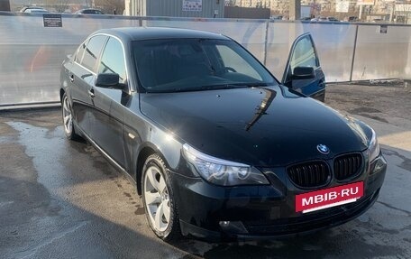 BMW 5 серия, 2009 год, 950 000 рублей, 2 фотография
