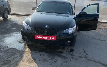 BMW 5 серия, 2009 год, 950 000 рублей, 3 фотография
