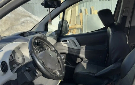 Peugeot Partner II рестайлинг 2, 2012 год, 450 000 рублей, 6 фотография