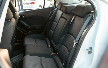 Mazda 3, 2017 год, 1 295 000 рублей, 23 фотография