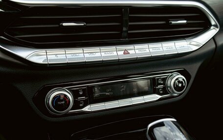 FAW Bestune T77, 2024 год, 1 895 000 рублей, 15 фотография