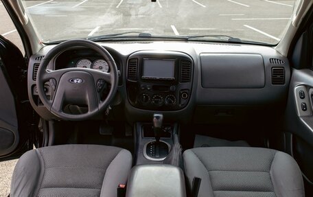 Ford Escape II, 2004 год, 695 000 рублей, 15 фотография