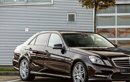 Mercedes-Benz E-Класс, 2012 год, 1 155 000 рублей, 7 фотография