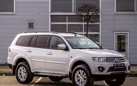 Mitsubishi Pajero Sport II рестайлинг, 2015 год, 1 495 000 рублей, 3 фотография