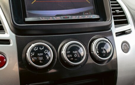 Mitsubishi Pajero Sport II рестайлинг, 2015 год, 1 495 000 рублей, 16 фотография