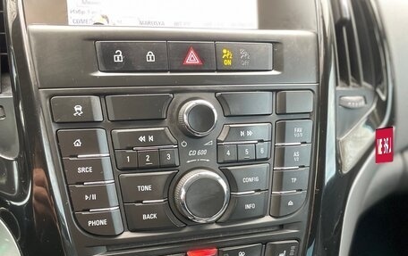 Opel Astra J, 2015 год, 890 000 рублей, 11 фотография