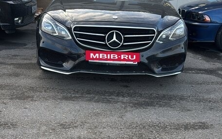 Mercedes-Benz E-Класс, 2013 год, 1 780 000 рублей, 3 фотография