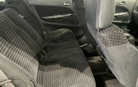 Honda Stream I рестайлинг, 2002 год, 649 000 рублей, 11 фотография