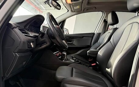 BMW 2 серия Grand Tourer F46 рестайлинг, 2016 год, 1 775 000 рублей, 9 фотография