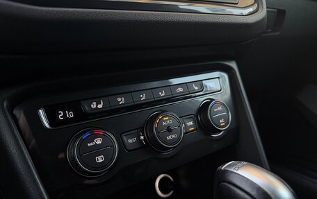 Volkswagen Tiguan II, 2017 год, 2 580 000 рублей, 13 фотография