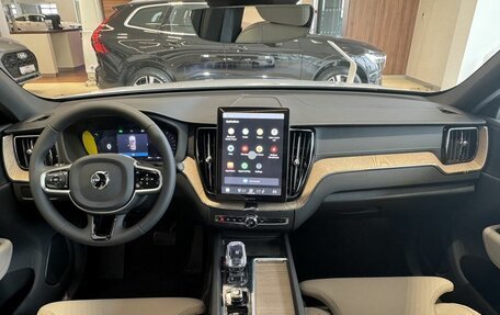 Volvo XC60 II, 2025 год, 6 700 000 рублей, 10 фотография