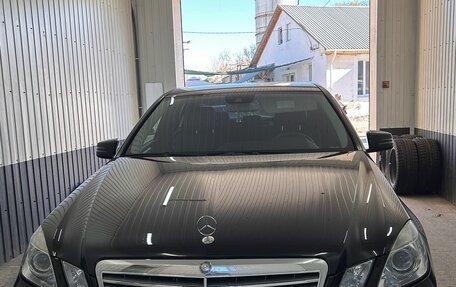 Mercedes-Benz E-Класс, 2009 год, 1 400 000 рублей, 1 фотография