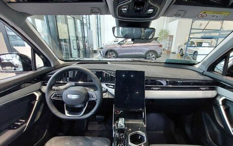 Geely Atlas, 2025 год, 4 080 990 рублей, 8 фотография