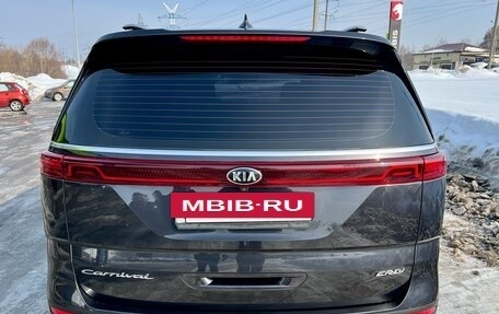 KIA Carnival, 2021 год, 4 100 000 рублей, 8 фотография