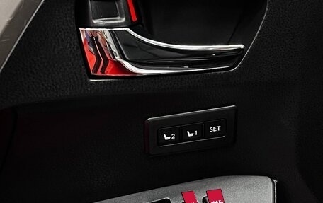 Toyota RAV4, 2017 год, 2 500 000 рублей, 20 фотография