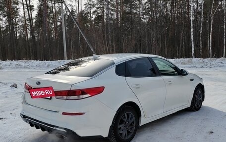 KIA Optima IV, 2018 год, 890 000 рублей, 3 фотография