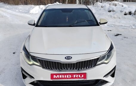KIA Optima IV, 2018 год, 890 000 рублей, 5 фотография