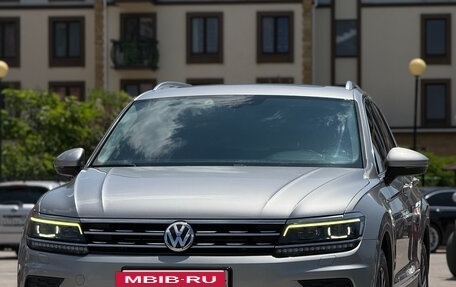 Volkswagen Tiguan II, 2017 год, 2 550 000 рублей, 2 фотография
