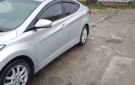 Hyundai Elantra V, 2012 год, 550 000 рублей, 7 фотография