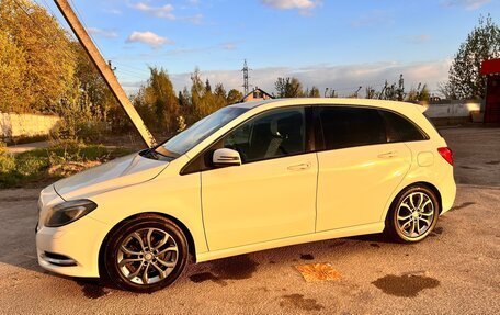 Mercedes-Benz B-Класс, 2014 год, 960 000 рублей, 2 фотография