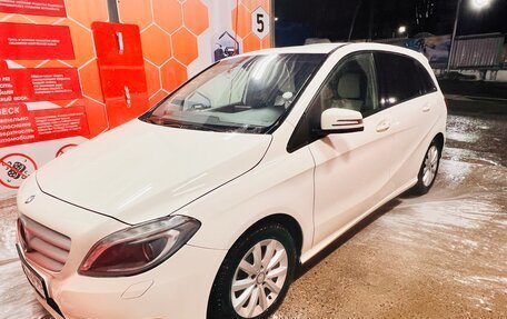 Mercedes-Benz B-Класс, 2014 год, 960 000 рублей, 3 фотография