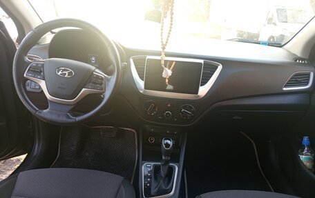 Hyundai Solaris II рестайлинг, 2018 год, 1 545 000 рублей, 22 фотография