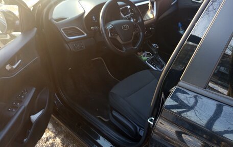 Hyundai Solaris II рестайлинг, 2018 год, 1 545 000 рублей, 23 фотография