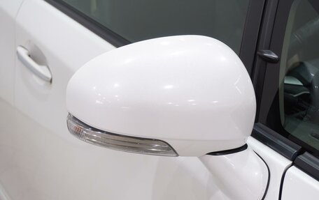 Toyota Wish II, 2014 год, 1 420 000 рублей, 10 фотография