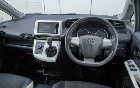 Toyota Wish II, 2014 год, 1 420 000 рублей, 12 фотография