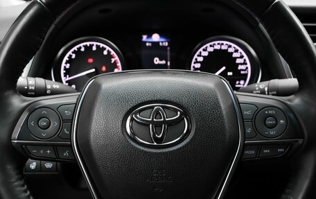 Toyota Camry, 2020 год, 3 250 000 рублей, 12 фотография