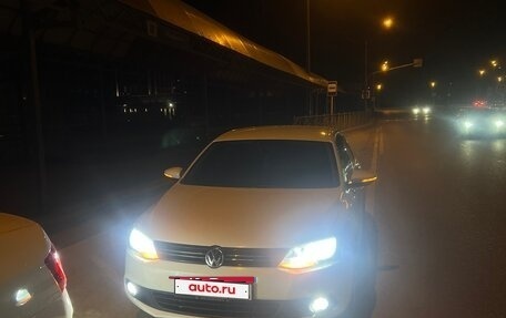 Volkswagen Jetta VI, 2013 год, 1 100 000 рублей, 4 фотография