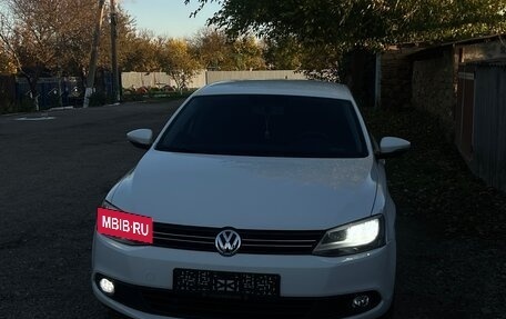 Volkswagen Jetta VI, 2013 год, 1 100 000 рублей, 10 фотография
