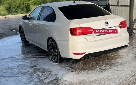 Volkswagen Jetta VI, 2013 год, 1 100 000 рублей, 18 фотография