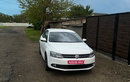 Volkswagen Jetta VI, 2013 год, 1 100 000 рублей, 20 фотография