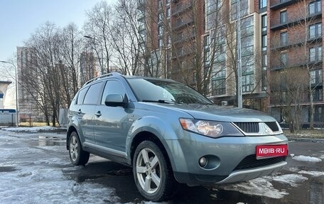 Mitsubishi Outlander III рестайлинг 3, 2007 год, 800 000 рублей, 1 фотография