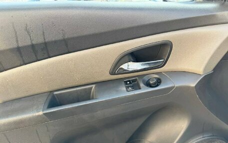 Chevrolet Cruze II, 2010 год, 470 000 рублей, 6 фотография