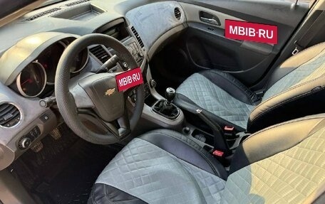 Chevrolet Cruze II, 2010 год, 470 000 рублей, 7 фотография