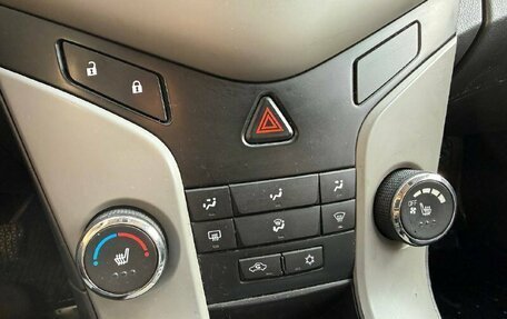 Chevrolet Cruze II, 2010 год, 470 000 рублей, 11 фотография