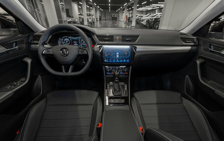 Skoda Superb III рестайлинг, 2025 год, 3 250 000 рублей, 8 фотография