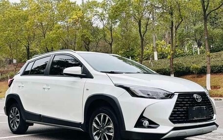 Toyota Yaris XP150 рестайлинг, 2022 год, 1 600 000 рублей, 3 фотография