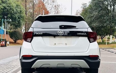 Toyota Yaris XP150 рестайлинг, 2022 год, 1 600 000 рублей, 5 фотография