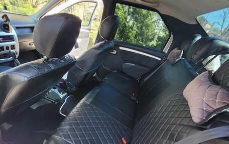 Renault Logan I, 2013 год, 800 000 рублей, 11 фотография