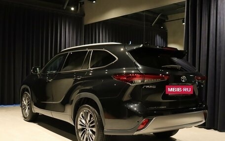 Toyota Highlander, 2025 год, 5 740 000 рублей, 7 фотография