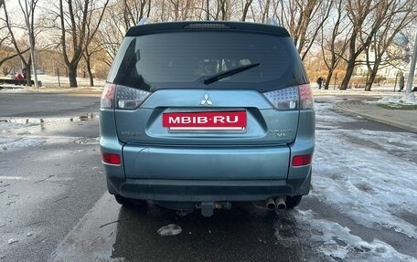 Mitsubishi Outlander III рестайлинг 3, 2007 год, 800 000 рублей, 4 фотография