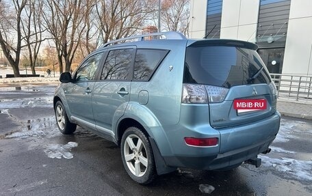 Mitsubishi Outlander III рестайлинг 3, 2007 год, 800 000 рублей, 5 фотография