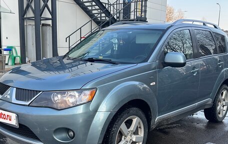 Mitsubishi Outlander III рестайлинг 3, 2007 год, 800 000 рублей, 7 фотография